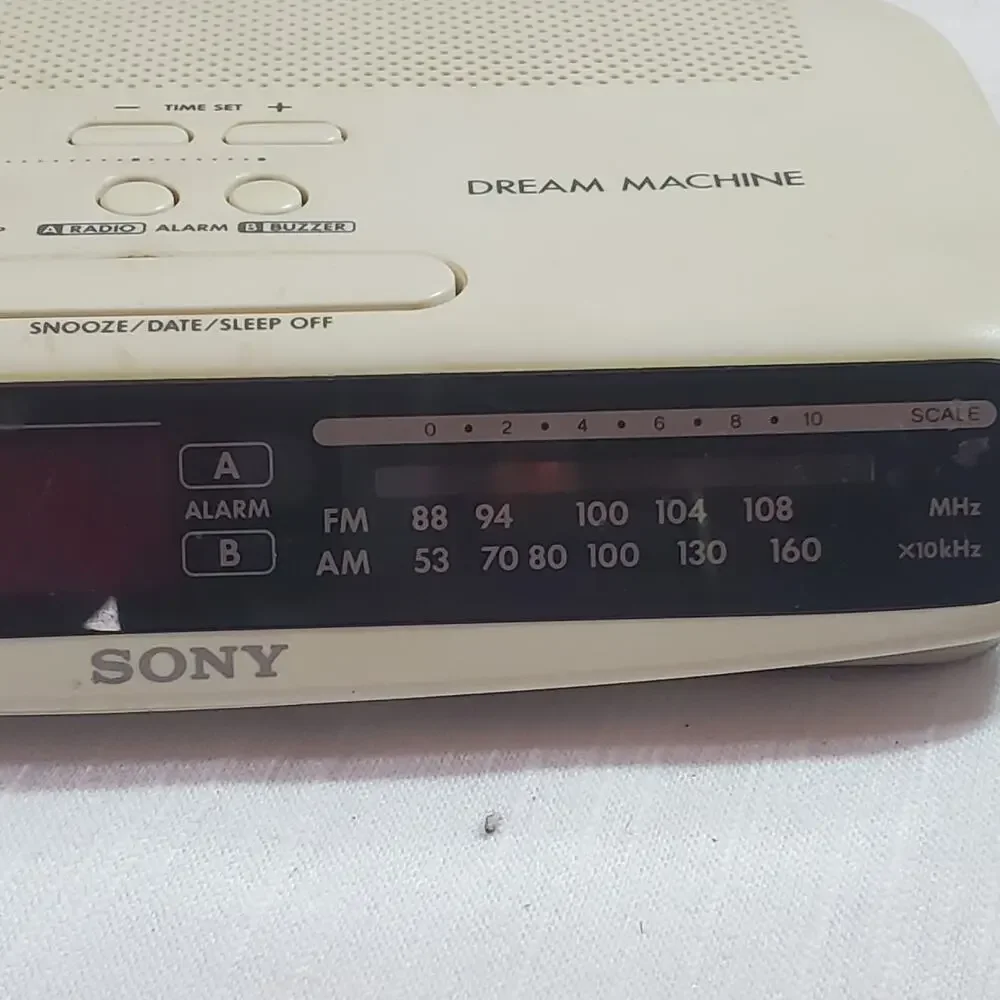 Sony Dream Machine ICF-C370 AM/FM clock radio